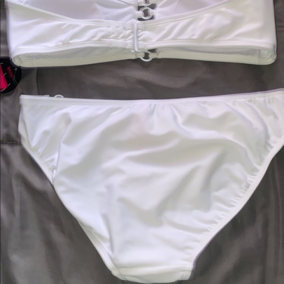 White Ring Bikini๐ค - Picture 3 of 7